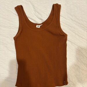 Fitted basic ribbed tank top tentree